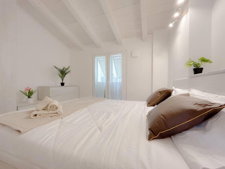 Appartement Elegante Via Sestri - Airport - Wifi *