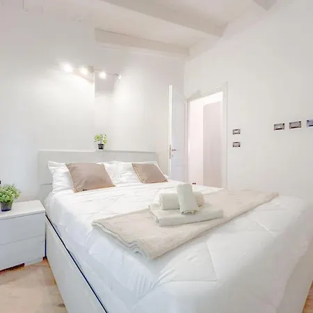Elegante Suite Via Sestri - Airport - Wifi Genoa Exterior photo